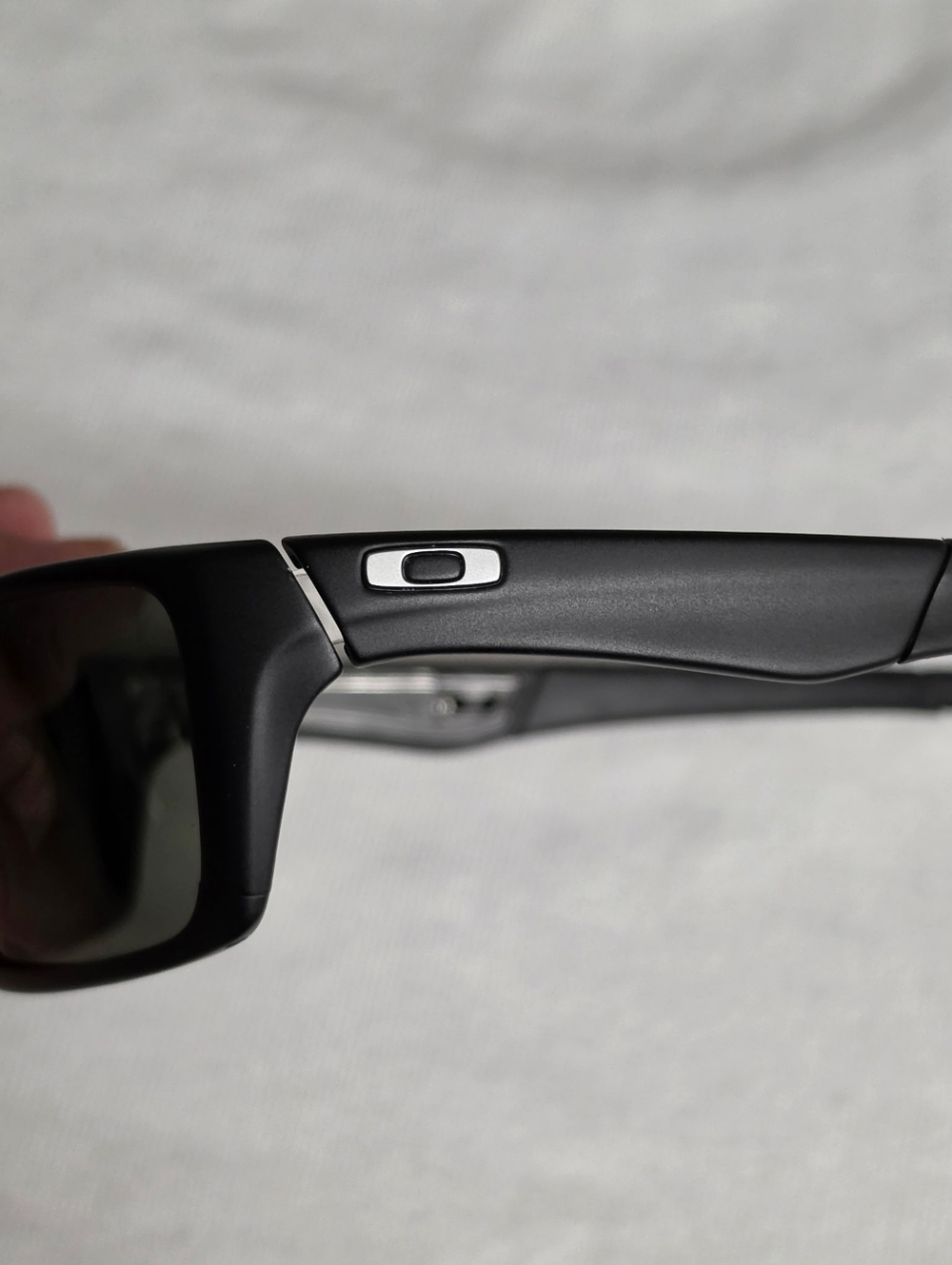 OAKLEY Jury Black Sunglasses - Picture 2 of 4